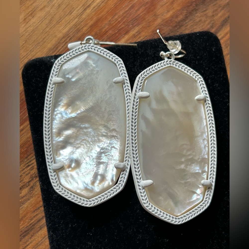 Kendra Scott White Mother-of-Pearl Earrings